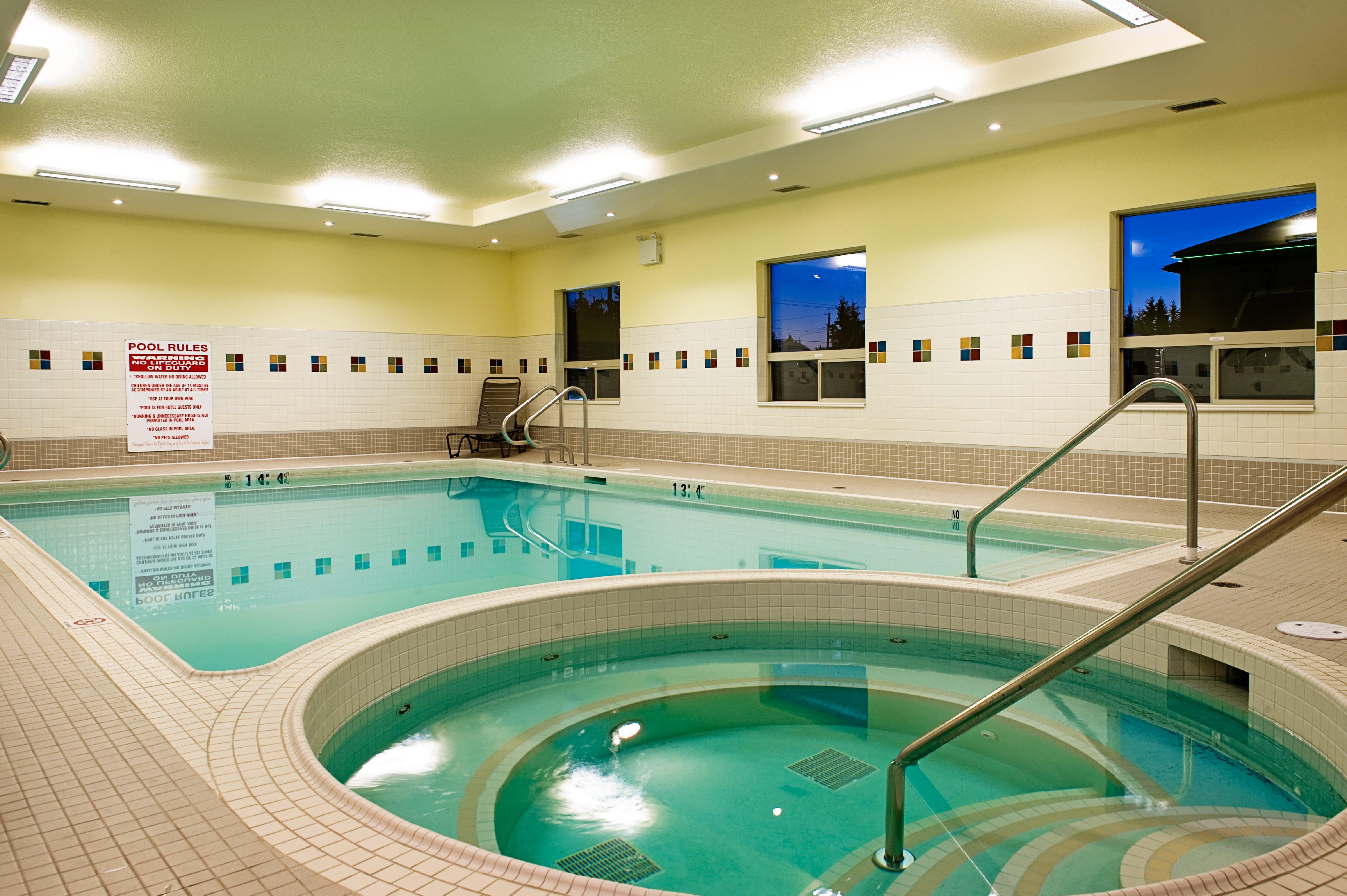 Holiday Inn & Suites Lloydminster By Ihg Exteriér fotografie