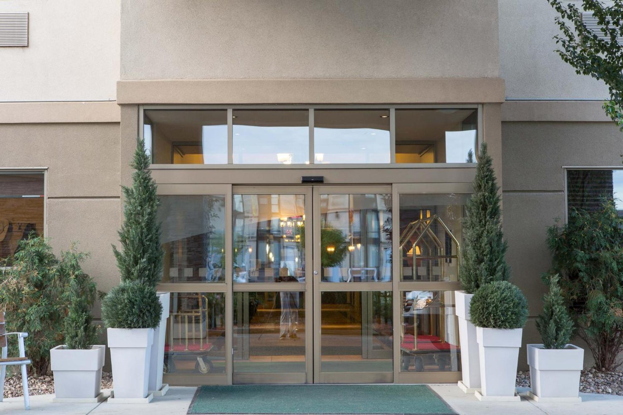 Holiday Inn & Suites Lloydminster By Ihg Exteriér fotografie